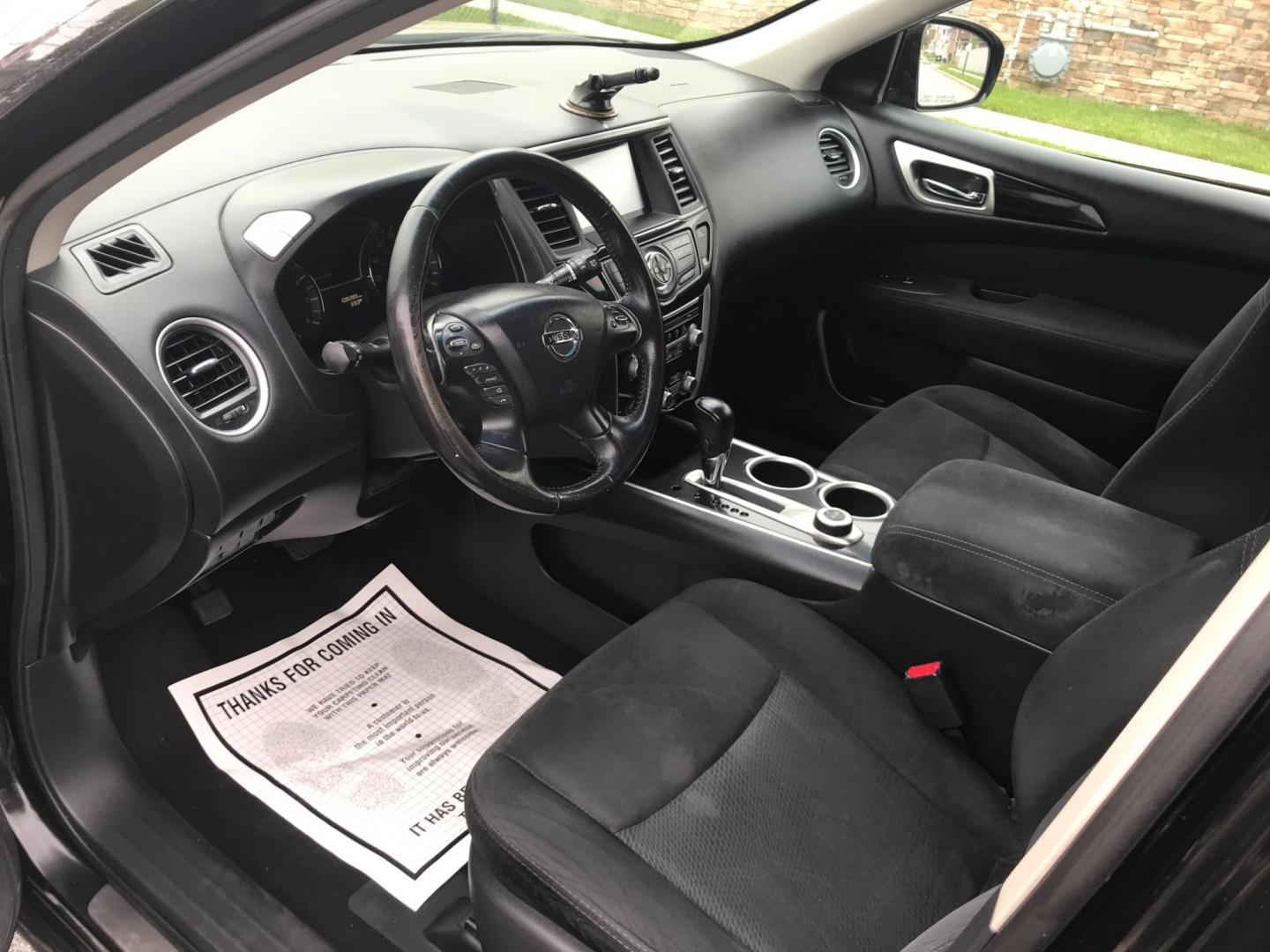 2014 Black /Black Nissan Pathfinder S (5N1AR2MM1EC) with an 3.5 V6 engine, Automatic transmission, located at 577 Chester Pike, Prospect Park, PA, 19076, (610) 237-1015, 39.886154, -75.302338 - Photo#9